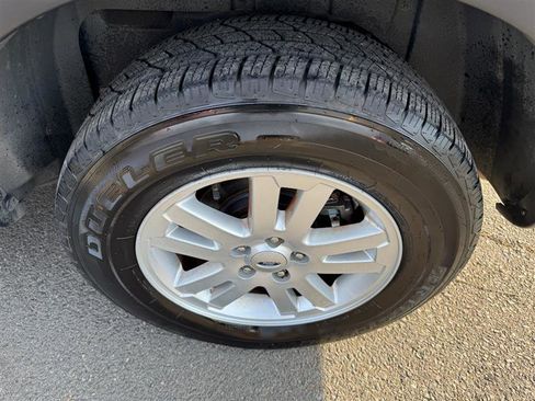 Used 2008 Ford Explorer Sport Trac XLT image 28