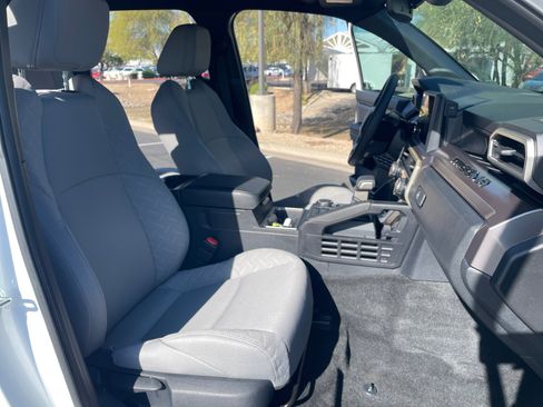 Certified 2025 Toyota Tacoma SR5 image 19