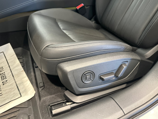 Used 2023 Audi A6 Premium Plus w/ Premium Plus Package AWD/4WD image 19