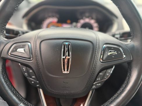 Used 2017 Lincoln MKZ Reserve w/ Climate Package AWD/4WD image 27