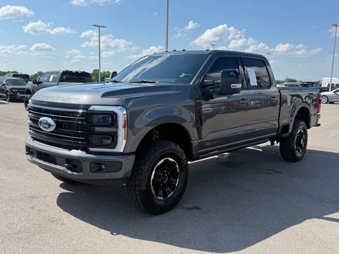 Used 2026 Ford F250 Platinum w/ Tremor Off-Road Package AWD/4WD image 42