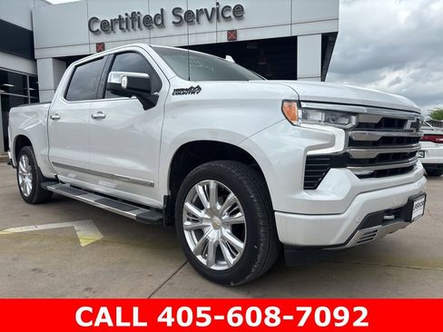 Used 2023 Chevrolet Silverado 1500 High Country w/ High Country Premium Package AWD/4WD image 1