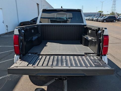 Used 2024 Toyota Tacoma SR5 AWD/4WD image 9