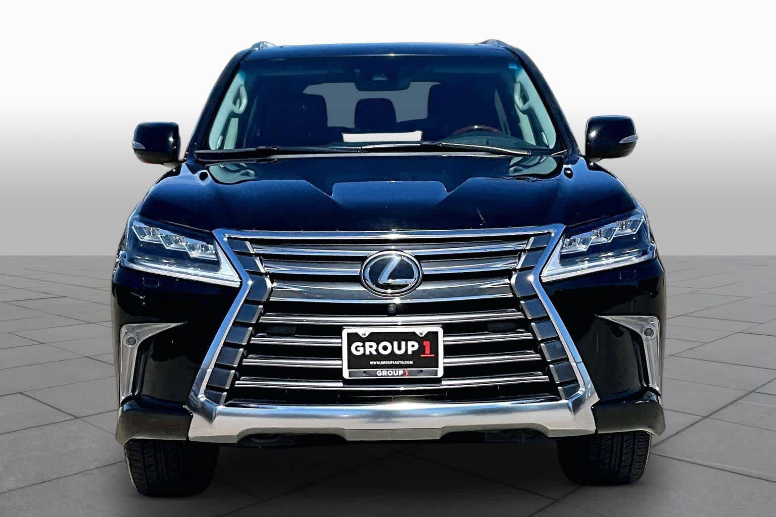 Used 2021 Lexus LX 570 4WD w/ Luxury Package image 4