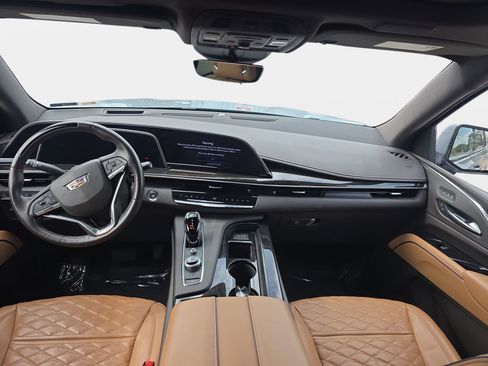 Used 2023 Cadillac Escalade Sport w/ LPO, ONYX Package AWD/4WD image 9
