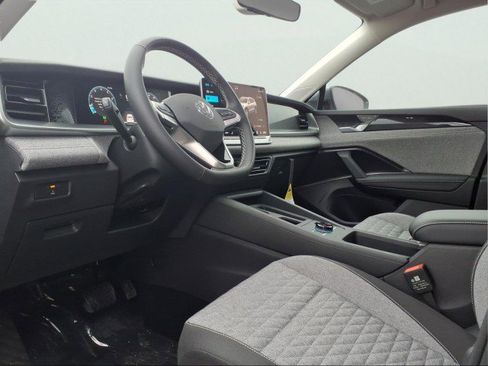 New 2026 Volkswagen Tiguan S image 15