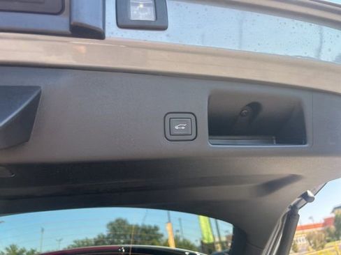 New 2026 Chevrolet Equinox EV LT image 30