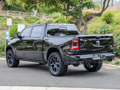 Used 2022 RAM 1500 Laramie AWD/4WD image 3