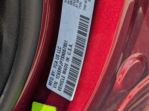 Used 2025 RAM 1500 Laramie image 12