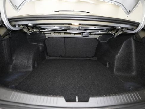 Used 2018 Chevrolet Malibu LT image 9