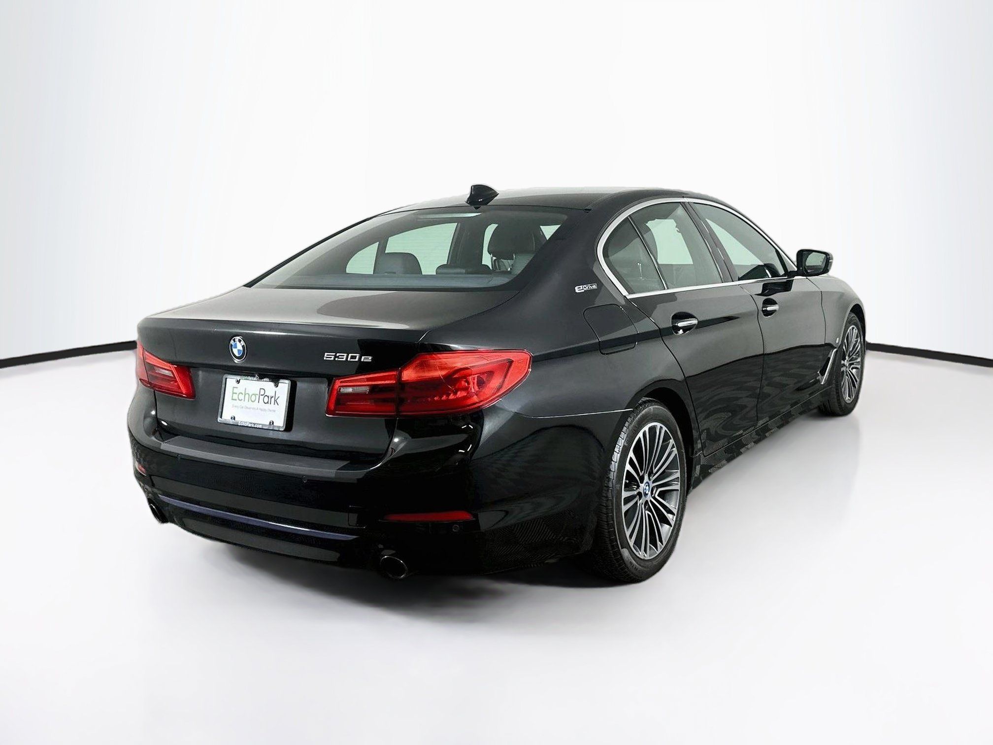 Used 2018 BMW 530e RWD image 9