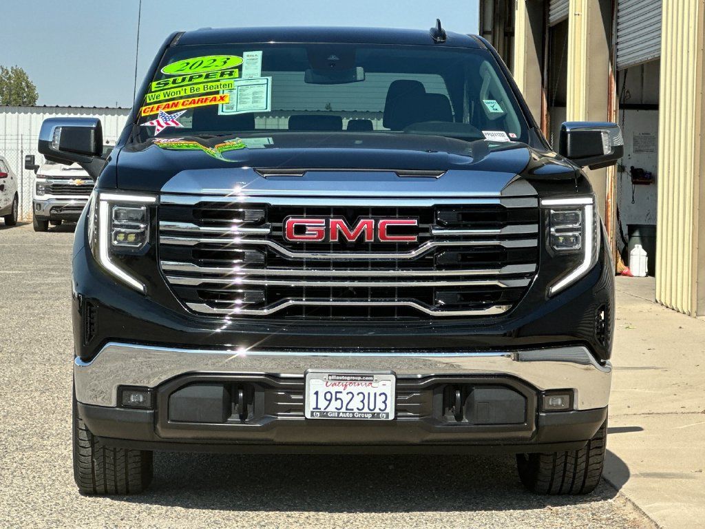 Used 2023 GMC Sierra 1500 SLT w/ SLT Premium Package RWD image 9
