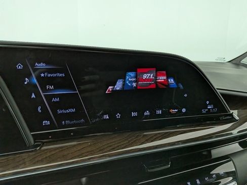 Certified 2021 Cadillac Escalade Sport Platinum image 21