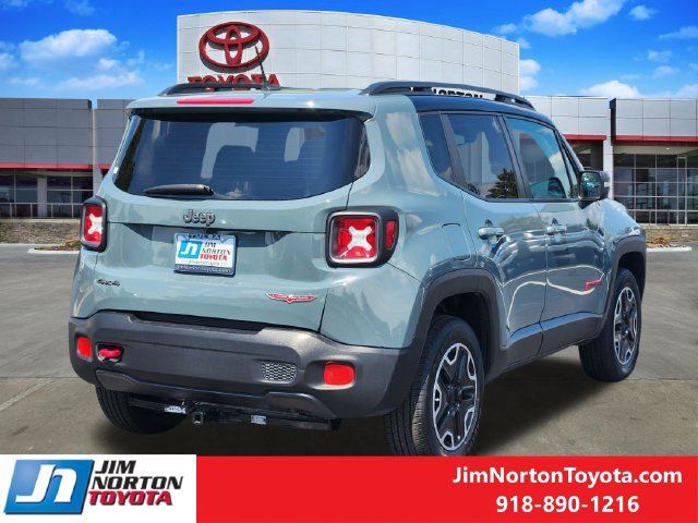 Used 2016 Jeep Renegade Trailhawk AWD/4WD image 5
