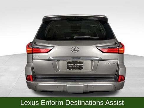 Used 2018 Lexus LX 570 4WD image 6