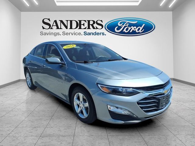 Used 2024 Chevrolet Malibu LT FWD image 1