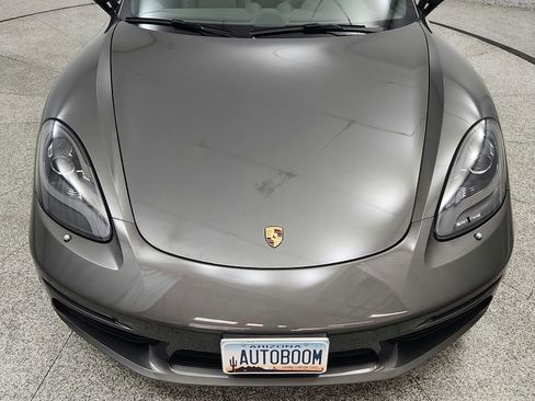 Used 2017 Porsche 718 Boxster RWD image 16