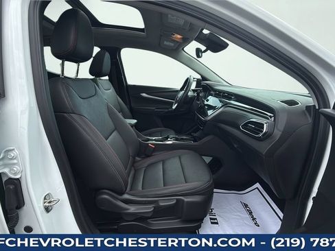 Used 2023 Chevrolet Bolt EUV Premier w/ Sun & Sound Package FWD image 39