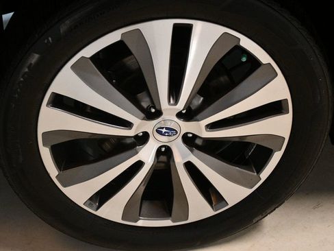 Used 2020 Subaru Ascent Limited image 19