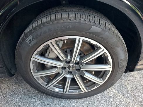 Used 2023 Audi Q7 2.0T Premium Plus w/ Premium Plus Package AWD/4WD image 9