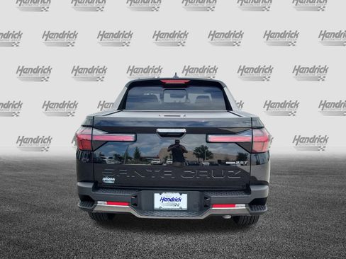 Used 2025 Hyundai Santa Cruz Limited AWD/4WD image 6