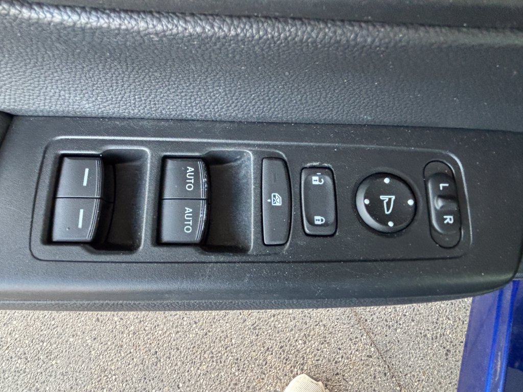 Used 2024 Honda CR-V EX image 27