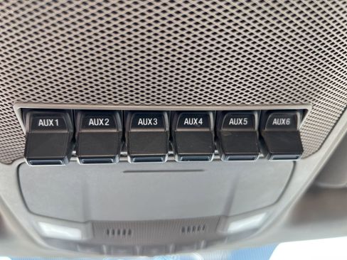 Used 2017 Ford F550 4x4 Regular Cab Super Duty image 28