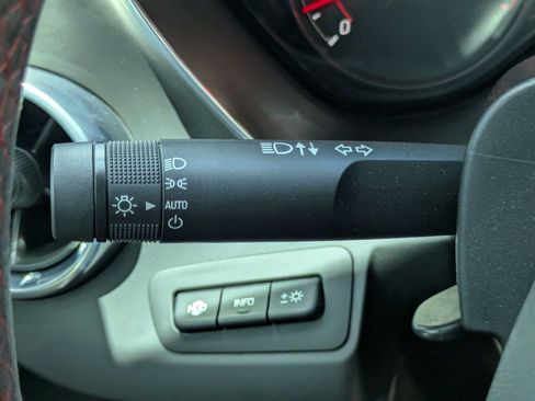 Used 2017 Chevrolet Camaro ZL1 RWD image 15