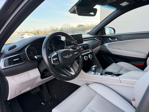 Used 2023 Genesis G70 2.0T AWD/4WD image 10