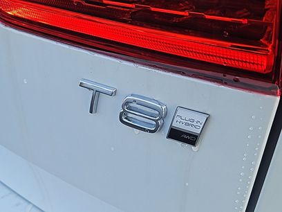 New 2025 Volvo XC60 T8 Plus w/ Climate Package