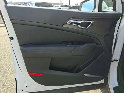 Used 2026 Kia Sportage EX w/ EX Panorama Roof Package image 12