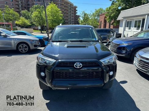 Used 2019 Toyota 4Runner TRD Off-Road Premium AWD/4WD image 4