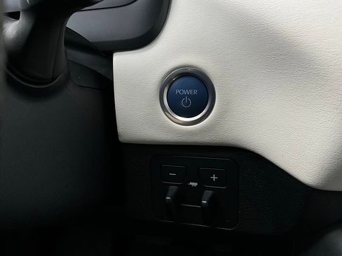 Used 2024 Toyota Sequoia Capstone image 35