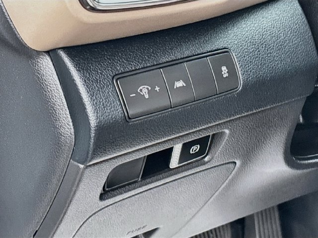 Certified 2023 Hyundai Santa Fe SE FWD image 10