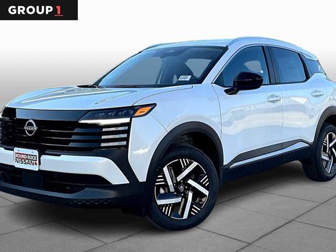 New 2026 Nissan Kicks SV image 1