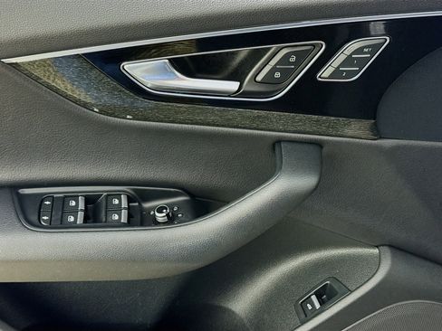 Used 2019 Audi Q7 3.0T Premium Plus w/ Premium Plus Package image 22