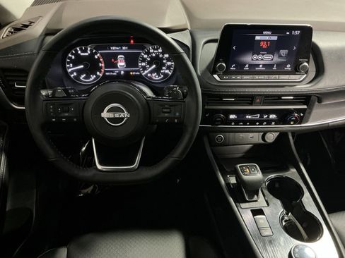 Used 2023 Nissan Rogue SV w/ SV Premium B Package image 24