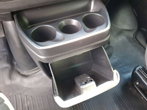 Used 2012 Chevrolet Express 2500 RWD image 25