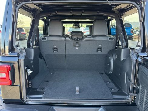 Used 2023 Jeep Wrangler Unlimited Rubicon 392 AWD/4WD image 18