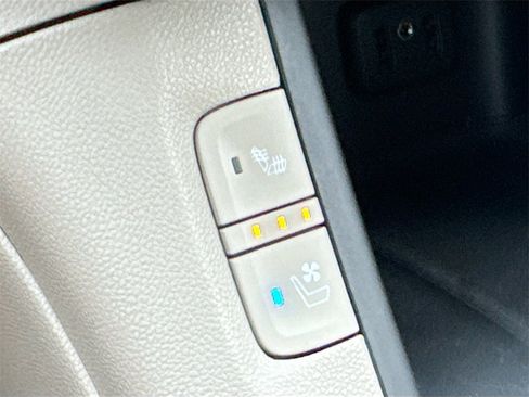 Used 2019 GMC Acadia Denali w/ Technology Package image 20