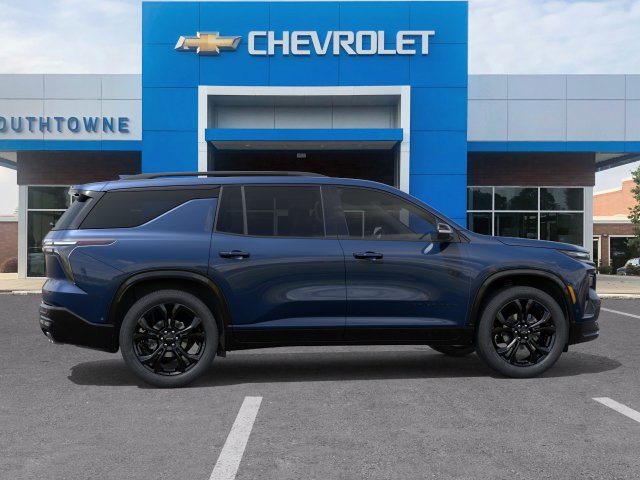 New 2027 Chevrolet Traverse RS w/ LPO, Floor Liner Package FWD image 5