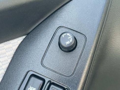 Used 2018 Subaru Forester 2.5i Premium AWD/4WD image 27