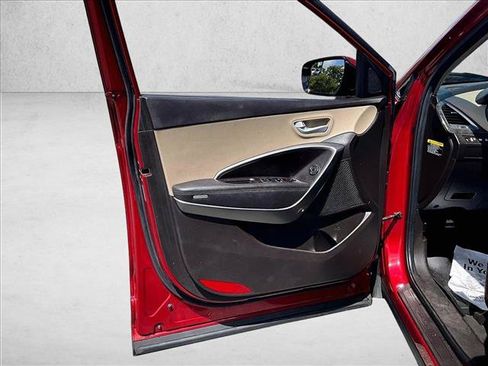 Used 2017 Hyundai Santa Fe Sport FWD image 18