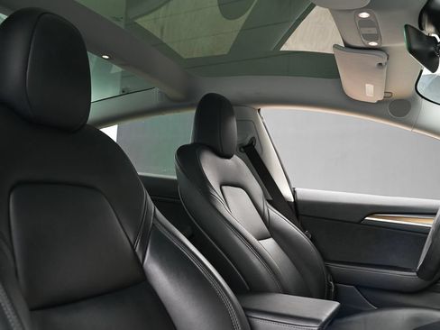 Used 2023 Tesla Model 3 Standard Range RWD image 16