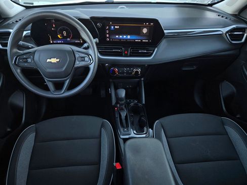 Used 2025 Chevrolet TrailBlazer LT image 13