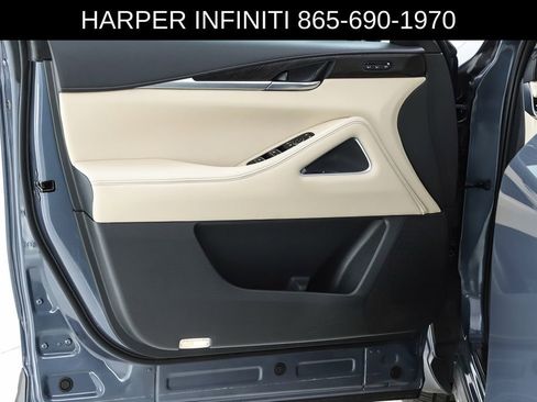 Used 2023 INFINITI QX60 Sensory w/ Vision Package AWD/4WD image 19