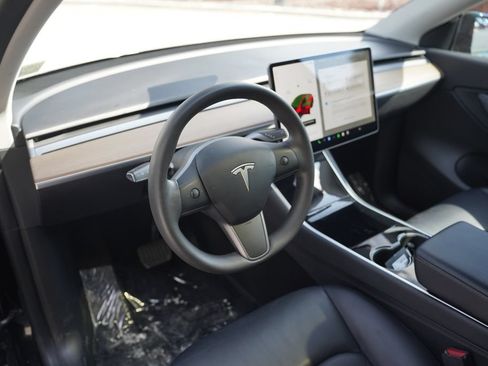 Used 2020 Tesla Model Y Long Range AWD/4WD image 9