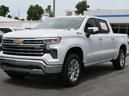 New 2026 Chevrolet Silverado 1500 LTZ AWD/4WD image 5