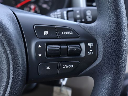 Used 2016 Kia Sorento LX FWD image 23