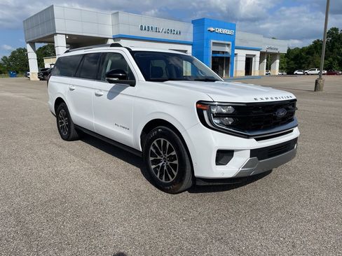 Used 2025 Ford Expedition Max Platinum image 7